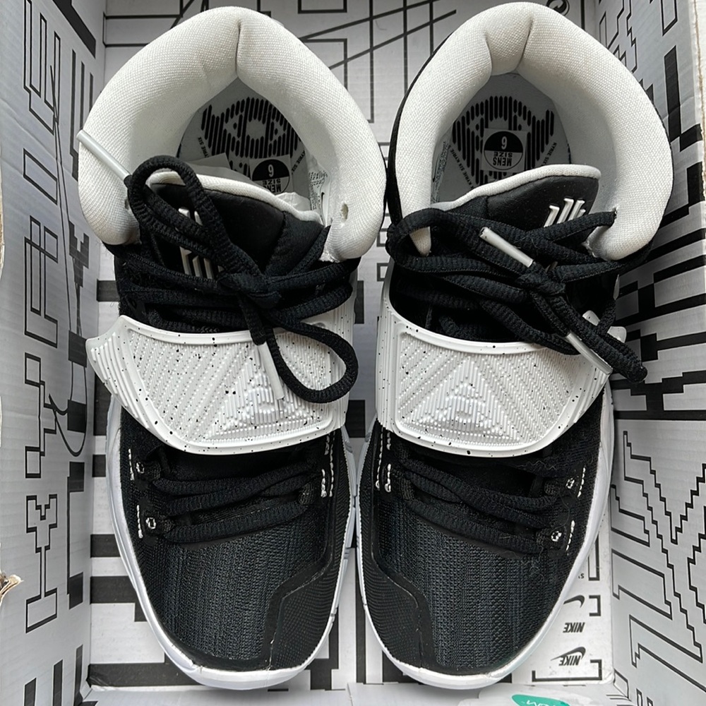 Nike Kyrie 6 TB size 6 Boys basketball shoes